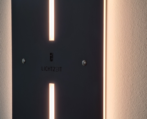 Individuelle Wandleuchte Iluminado - flaches Design